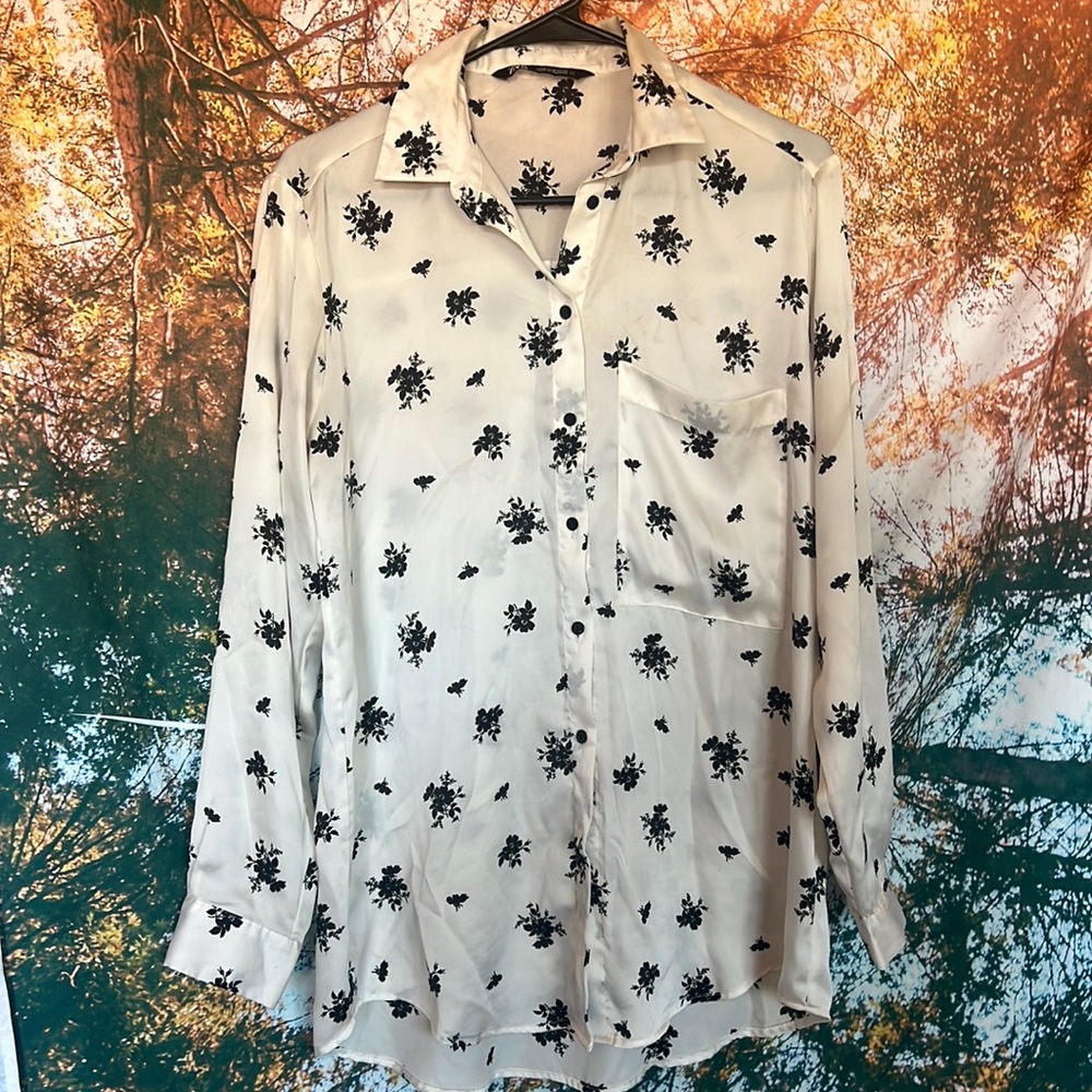Zara Button Down satin blouse size S - Picture 1 of 5